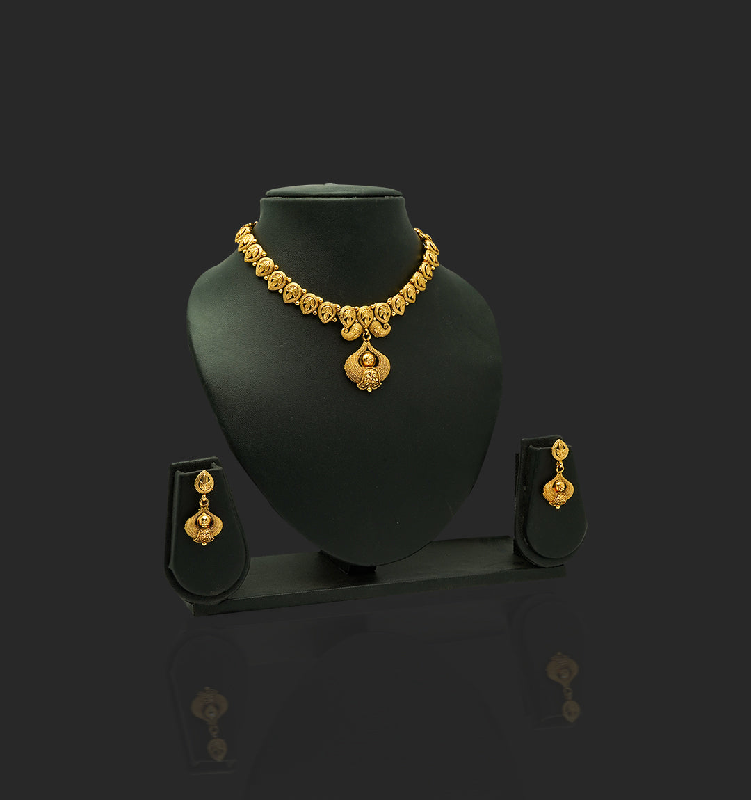 Women Antique Handcrafted Gold-Plated Jewellery Set